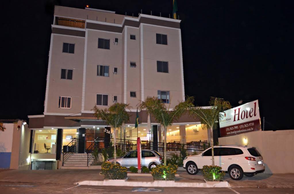 Hotel Grande Minas Веспасиано Екстериор снимка