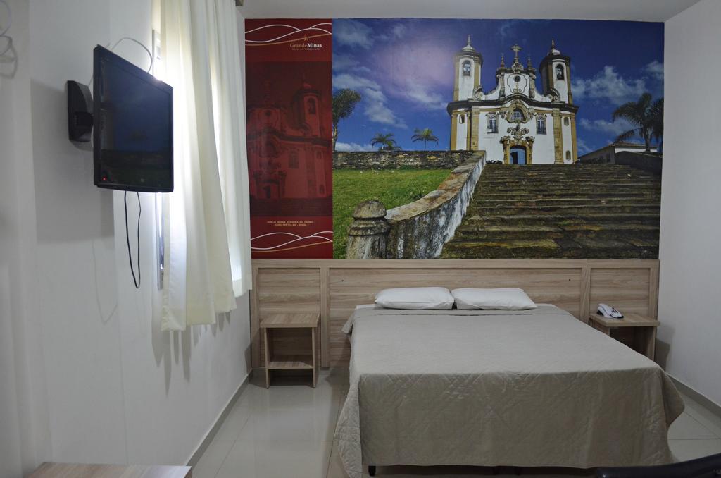 Hotel Grande Minas Веспасиано Екстериор снимка